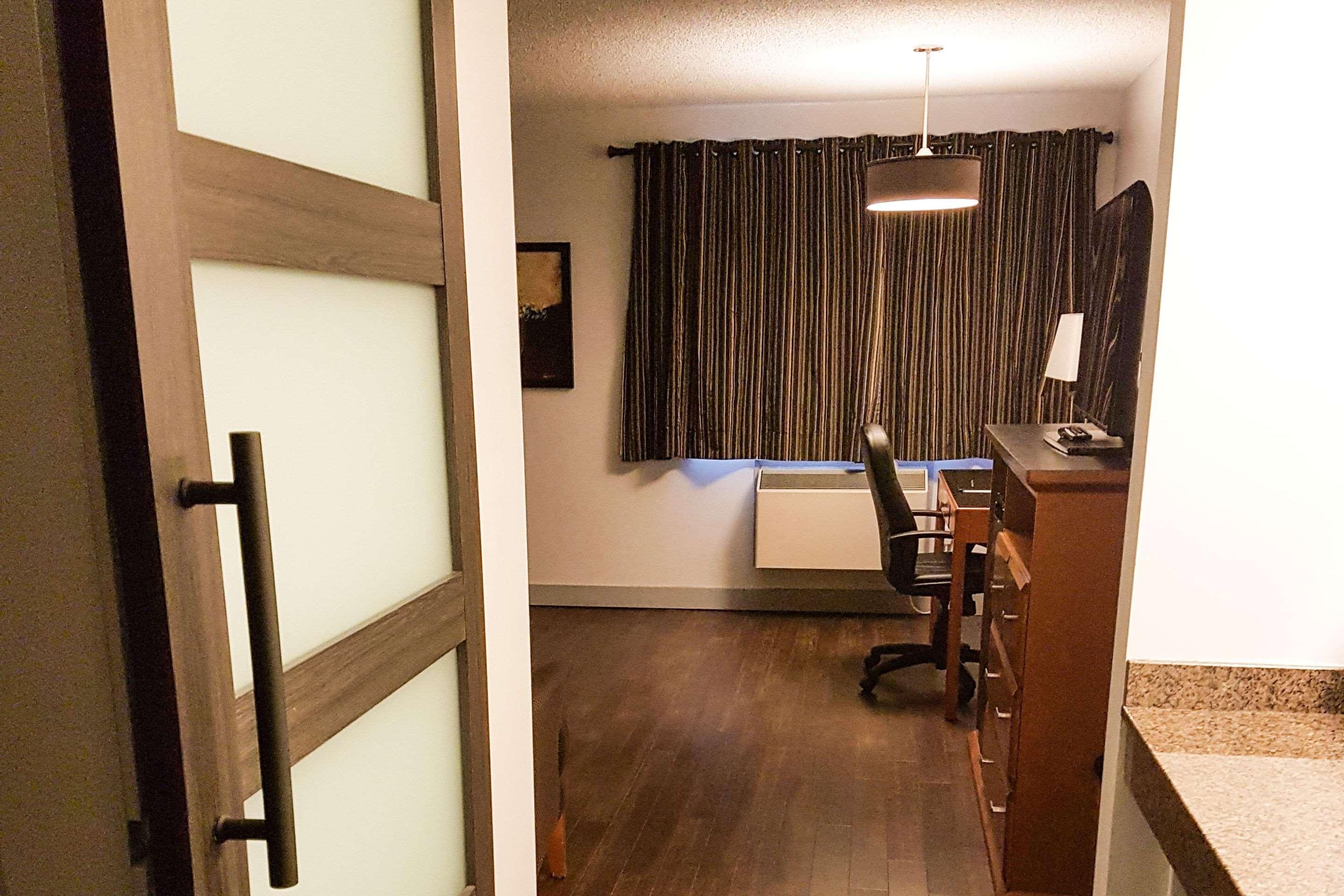 Quality Inn West Эдмонтон Экстерьер фото