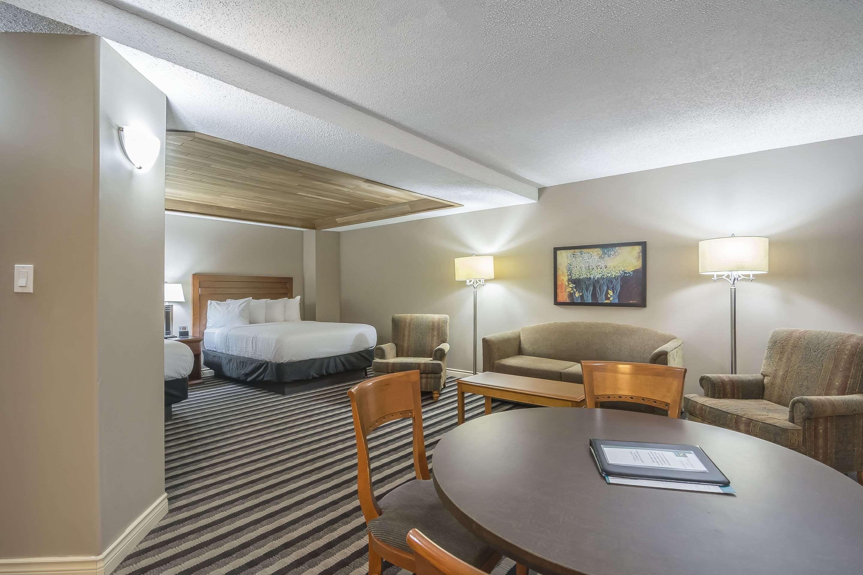 Quality Inn West Эдмонтон Экстерьер фото